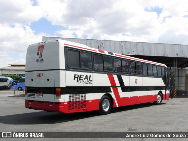 Real Expresso 5007 na cidade de Brasília, Distrito Federal, Brasil, por André Luiz Gomes de Souza. Número da foto: #11505041.