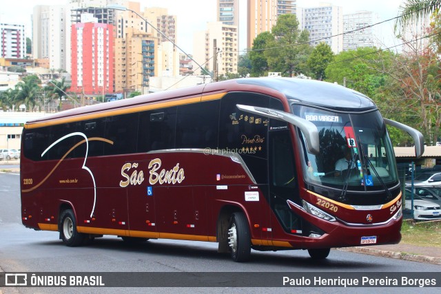 Viação São Bento Ribeirão Preto 22020 na cidade de Ribeirão Preto, São Paulo, Brasil, por Paulo Henrique Pereira Borges. ID da foto: 11504240.