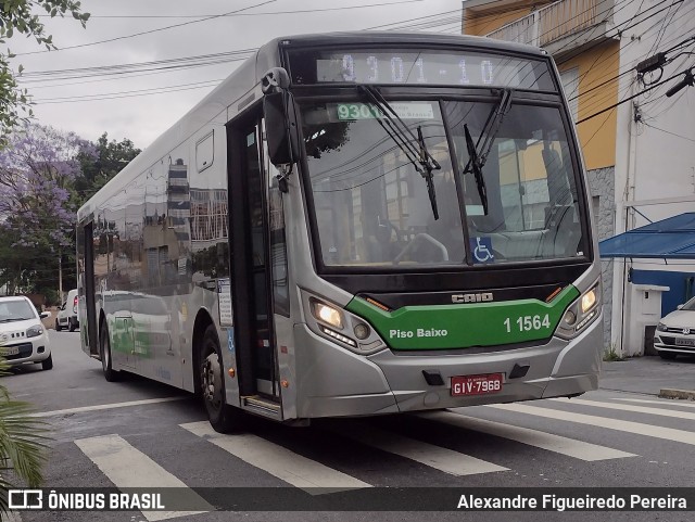 Viação Santa Brígida 1 1564 na cidade de São Paulo, São Paulo, Brasil, por Alexandre Figueiredo Pereira. ID da foto: 11556671.