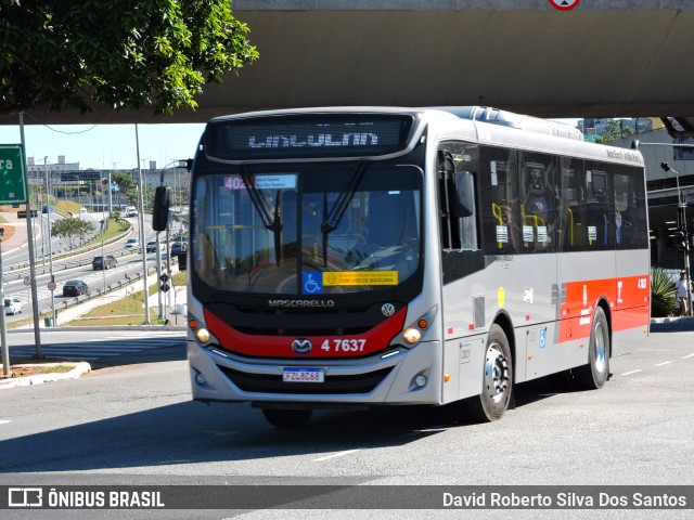 Pêssego Transportes 4 7637 na cidade de São Paulo, São Paulo, Brasil, por David Roberto Silva Dos Santos. Número da foto: #11556857.