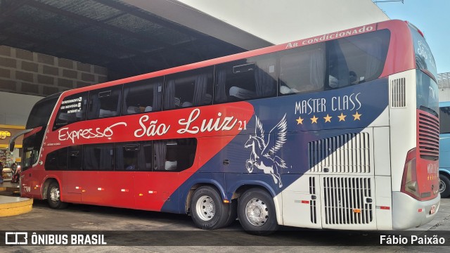Expresso São Luiz 7700 na cidade de Goiânia, Goiás, Brasil, por Fábio Paixão. Número da foto: #11554998.