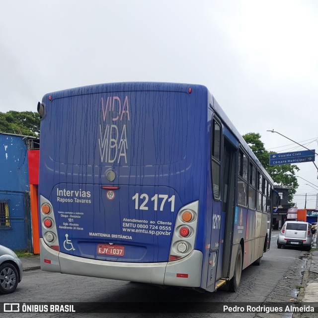 Auto Viação Bragança Metropolitana > Viação Raposo Tavares 12.171 na cidade de Embu-Guaçu, São Paulo, Brasil, por Pedro Rodrigues Almeida. Número da foto: #11555137.