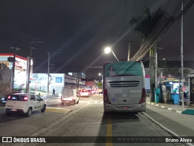 Empresa de Ônibus Pássaro Marron 45223 na cidade de Ferraz de Vasconcelos, São Paulo, Brasil, por Bruno Alves. ID da foto: 11555024.