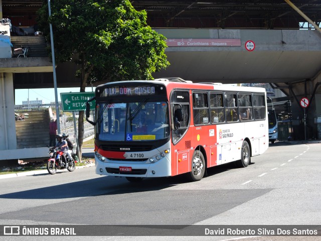 Pêssego Transportes 4 7100 na cidade de São Paulo, São Paulo, Brasil, por David Roberto Silva Dos Santos. ID da foto: 11556881.