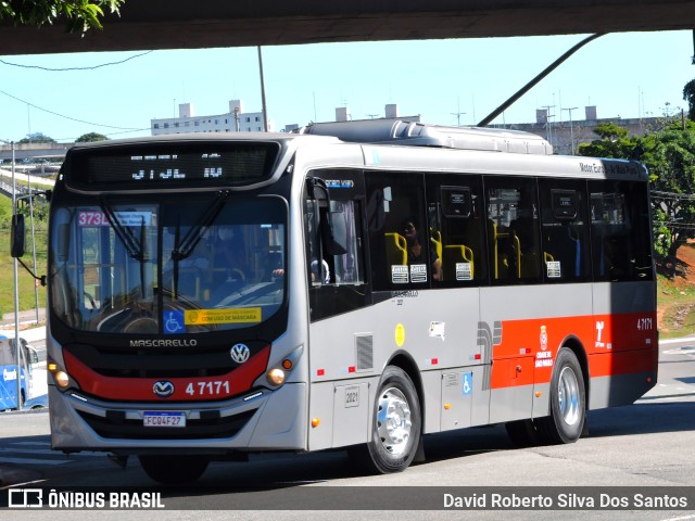 Pêssego Transportes 4 7171 na cidade de São Paulo, São Paulo, Brasil, por David Roberto Silva Dos Santos. ID da foto: 11558360.