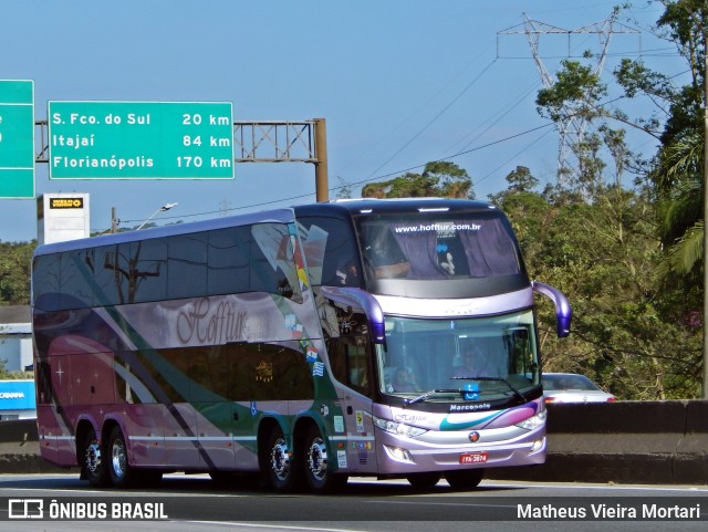 Hofftur Transportes e Turismo 1800 na cidade de Joinville, Santa Catarina, Brasil, por Matheus Vieira Mortari. ID da foto: 11558310.