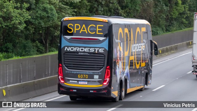 Expresso Nordeste 6070 na cidade de Joinville, Santa Catarina, Brasil, por Vinicius Petris. Número da foto: #11561758.