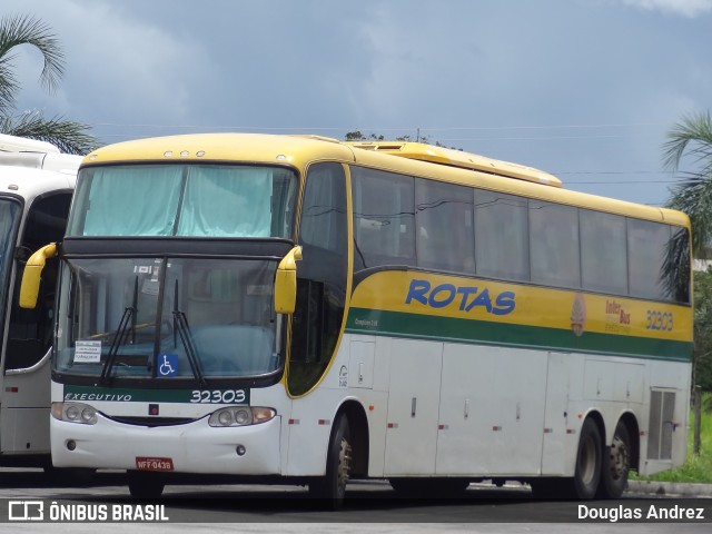 RodeRotas - Rotas de Viação do Triângulo 32303 na cidade de Caldas Novas, Goiás, Brasil, por Douglas Andrez. Número da foto: #11560733.