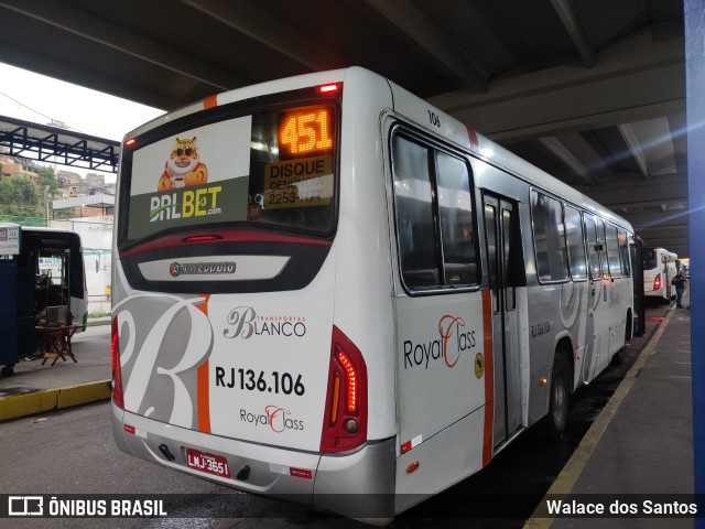 Transportes Blanco RJ 136.106 na cidade de Rio de Janeiro, Rio de Janeiro, Brasil, por Walace dos Santos. ID da foto: 11565356.