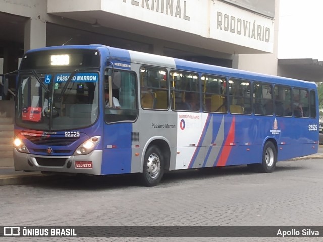 Empresa de Ônibus Pássaro Marron 92.525 na cidade de Cruzeiro, São Paulo, Brasil, por Apollo Silva. ID da foto: 11565586.