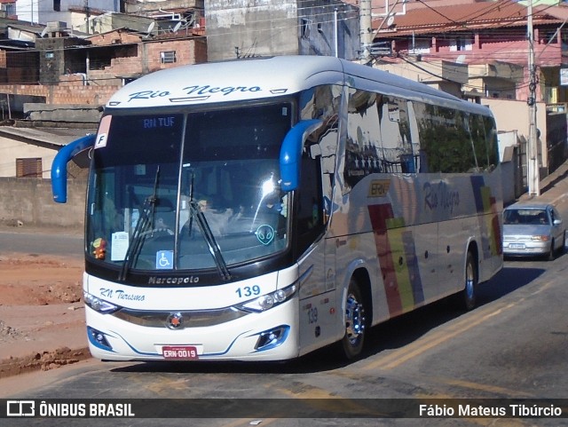 Empresa de Turismo Rio Negro 139 na cidade de Três Corações, Minas Gerais, Brasil, por Fábio Mateus Tibúrcio. ID da foto: 11569213.