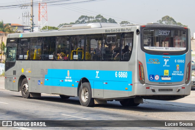 Transwolff Transportes e Turismo 6 6860 na cidade de São Paulo, São Paulo, Brasil, por Lucas Sousa. ID da foto: 11570898.