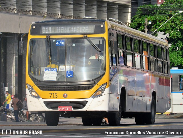 Empresa Metropolitana 715 na cidade de Recife, Pernambuco, Brasil, por Francisco Dornelles Viana de Oliveira. Número da foto: #11572575.