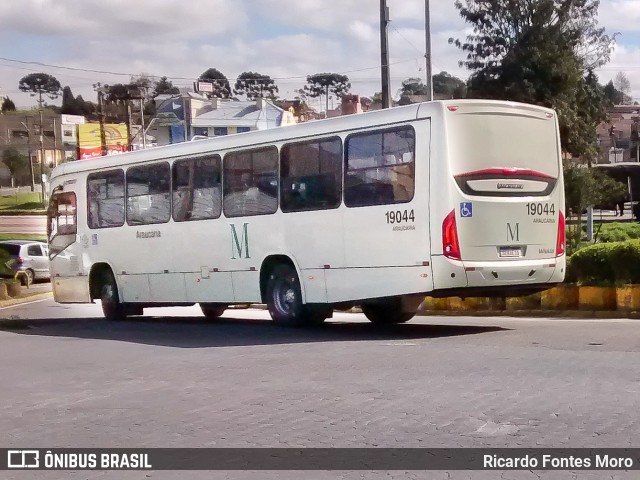 Araucária Transportes Coletivos 19044 na cidade de Araucária, Paraná, Brasil, por Ricardo Fontes Moro. Número da foto: #11576899.