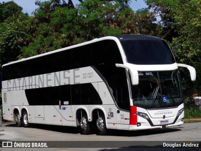 Auto Viação Catarinense 321321 na cidade de São Paulo, São Paulo, Brasil, por Douglas Andrez. Número da foto: #11577359.