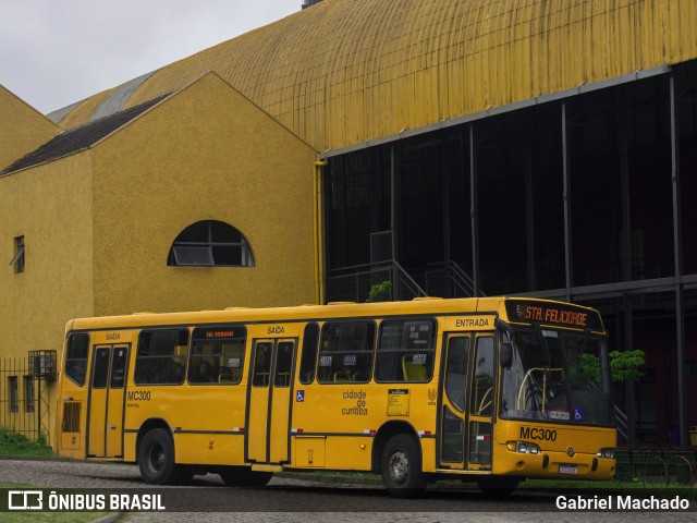 Auto Viação Mercês MC300 na cidade de Curitiba, Paraná, Brasil, por Gabriel Machado. ID da foto: 11578528.