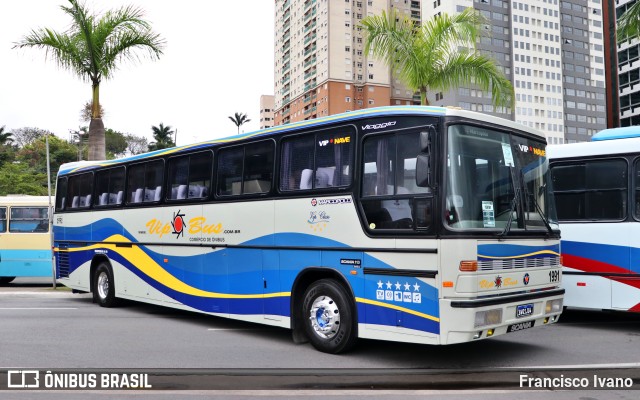 Vip Bus Comércio de Ônibus 1991 na cidade de Barueri, São Paulo, Brasil, por Francisco Ivano. ID da foto: 11581010.