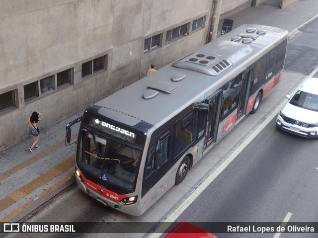 Express Transportes Urbanos Ltda 4 8041 na cidade de São Paulo, São Paulo, Brasil, por Rafael Lopes de Oliveira. Número da foto: #11506992.