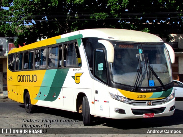 Empresa Gontijo de Transportes 3215 na cidade de Pirapora, Minas Gerais, Brasil, por Andrew Campos. ID da foto: 11583093.