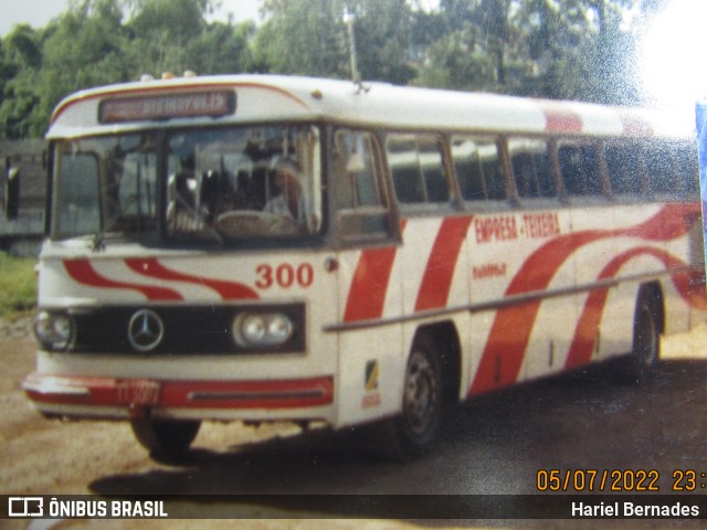 Empresa Irmãos Teixeira 300 na cidade de Itaúna, Minas Gerais, Brasil, por Hariel Bernades. ID da foto: 11583670.