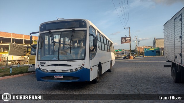 Ônibus Particulares 343 na cidade de Agrestina, Pernambuco, Brasil, por Leon Oliver. ID da foto: 11584049.