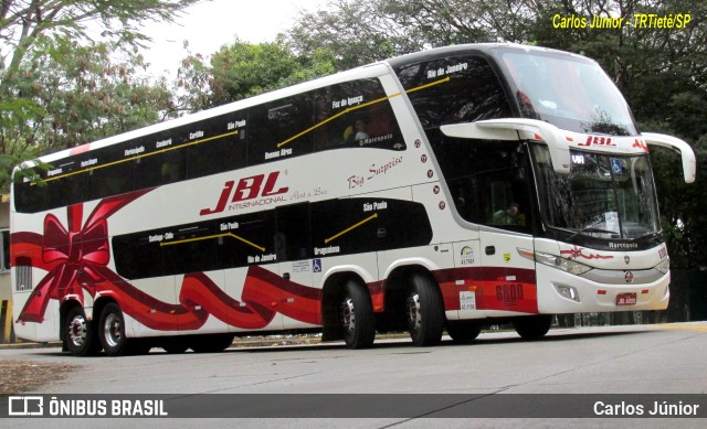 JBL Turismo 6800 na cidade de São Paulo, São Paulo, Brasil, por Carlos Júnior. ID da foto: 11584328.