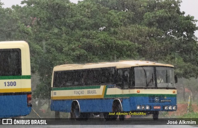 Viação Brasil 800 na cidade de Montes Claros, Minas Gerais, Brasil, por José Alkmim. ID da foto: 11509486.