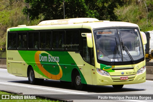 Dom Bosco Turismo e Transportes RJ 551.052 na cidade de Piraí, Rio de Janeiro, Brasil, por Paulo Henrique Pereira Borges. Número da foto: #11509051.
