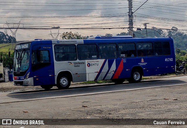 Radial Transporte Coletivo 41.742 na cidade de Itaquaquecetuba, São Paulo, Brasil, por Cauan Ferreira. ID da foto: 11508453.