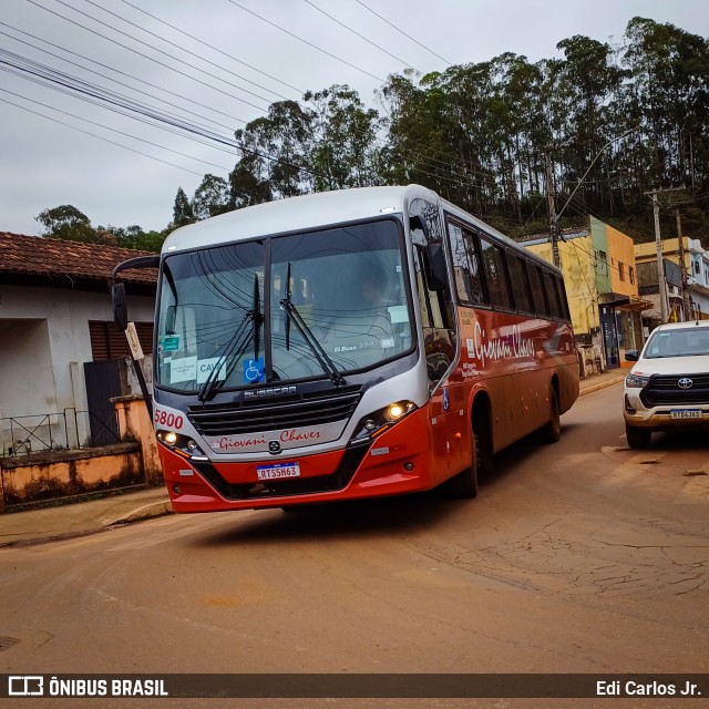 Giovani Chaves Turismo 5800 na cidade de Barão de Cocais, Minas Gerais, Brasil, por Edi Carlos Jr.. Número da foto: #11512199.