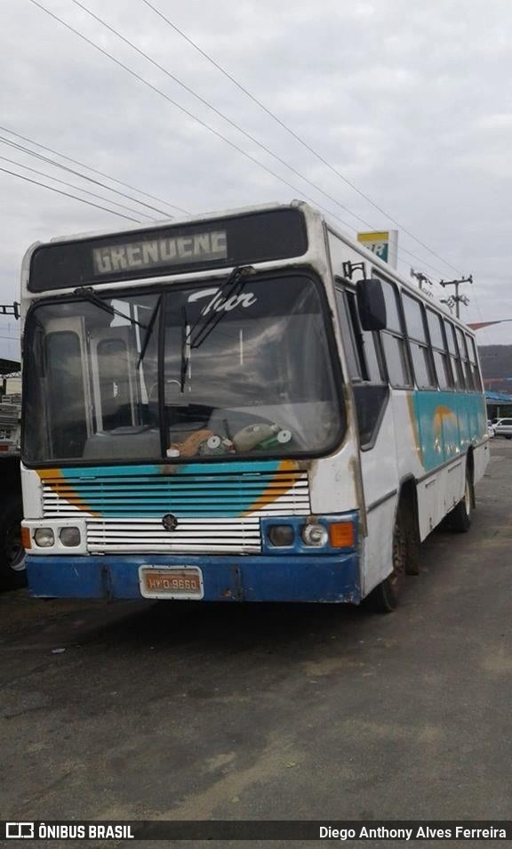 Ônibus Particulares 9660 na cidade de Quixeramobim, Ceará, Brasil, por Diego Anthony Alves Ferreira. ID da foto: 11512500.