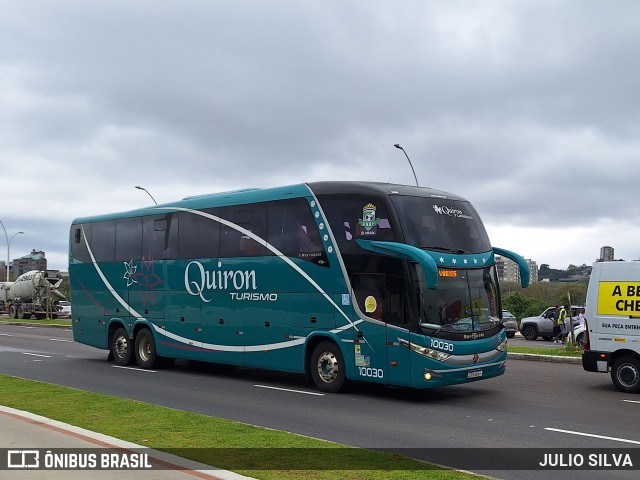 Transportadora Turística Quiron 10030 na cidade de Porto Alegre, Rio Grande do Sul, Brasil, por JULIO SILVA. ID da foto: 11511270.