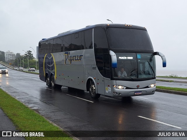 Pigozzo Turismo 2010 na cidade de Porto Alegre, Rio Grande do Sul, Brasil, por JULIO SILVA. Número da foto: #11515712.