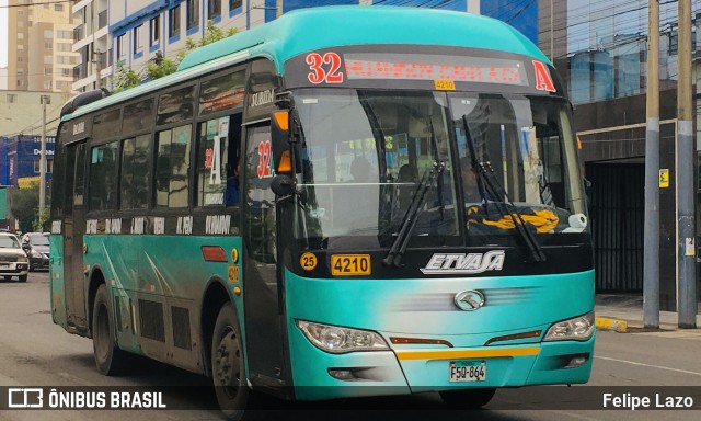 ETVASA - Empresa de Transportes Virgen de la Assunción S. A. 25 na cidade de Jesús María, Lima, Lima Metropolitana, Peru, por Felipe Lazo. Número da foto: #11519040.