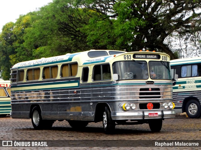 Viação Garcia G93 na cidade de Londrina, Paraná, Brasil, por Raphael Malacarne. Número da foto: #11521398.