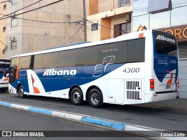 Albano Turismo 4300 na cidade de Aparecida, São Paulo, Brasil, por Lucas Leite. ID da foto: 11524832.