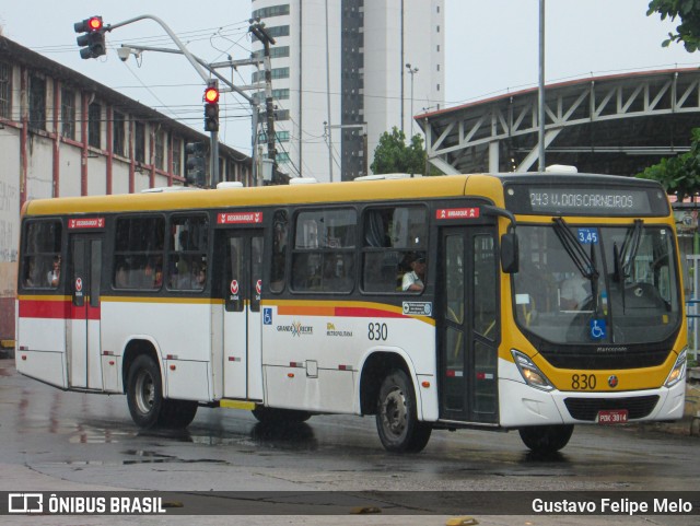 Empresa Metropolitana 830 na cidade de Recife, Pernambuco, Brasil, por Gustavo Felipe Melo. Número da foto: #11523639.