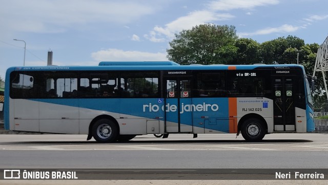 Expresso Rio de Janeiro RJ 142.025 na cidade de Niterói, Rio de Janeiro, Brasil, por Neri  Ferreira. Número da foto: #11522100.