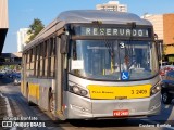 Viação Metrópole Paulista - Zona Leste 3 2409 na cidade de São Paulo, São Paulo, Brasil, por Gustavo  Bonfate. Número da foto: #:id.