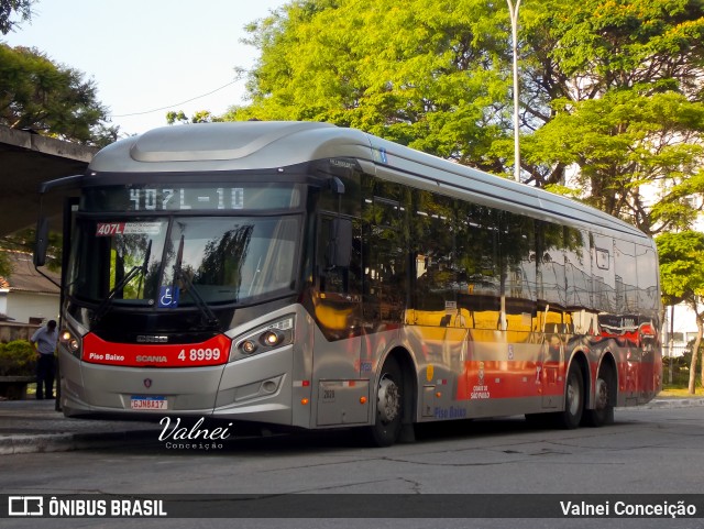 Express Transportes Urbanos Ltda 4 8999 na cidade de São Paulo, São Paulo, Brasil, por Valnei Conceição. ID da foto: 11588734.