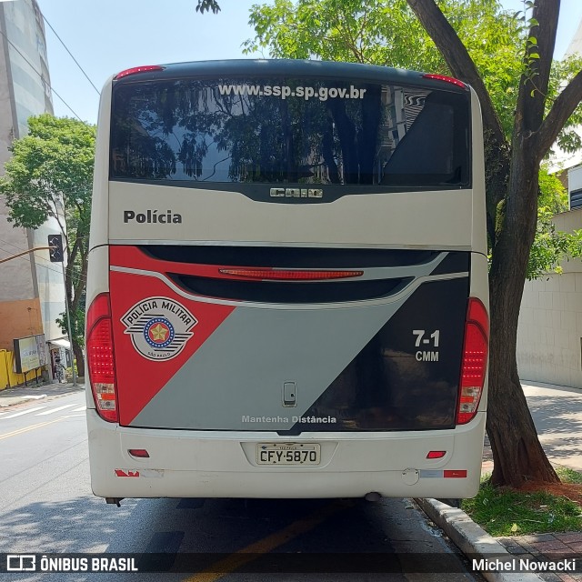 Polícia Militar de São Paulo 7-1 na cidade de São Paulo, São Paulo, Brasil, por Michel Nowacki. Número da foto: #11611948.