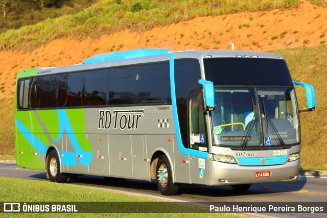 RD Tour 3205 na cidade de Aparecida, São Paulo, Brasil, por Paulo Henrique Pereira Borges. ID da foto: 11612083.