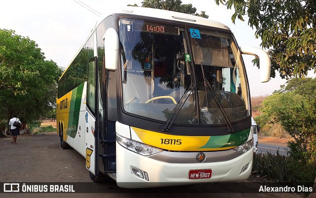 Empresa Gontijo de Transportes 18115 na cidade de Elesbão Veloso, Piauí, Brasil, por Alexandro Dias. ID da foto: 11610558.