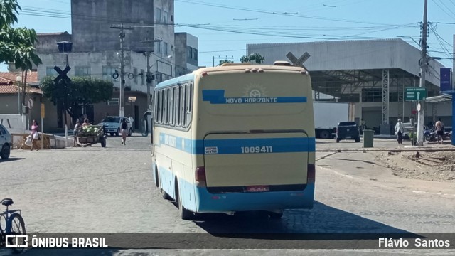 Viação Novo Horizonte 1009411 na cidade de Tanhaçu, Bahia, Brasil, por Flávio  Santos. Número da foto: #11610441.