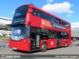 Ensignbus Company EBS1972 na cidade de Weybridge, Surrey, Inglaterra, por Fábio Takahashi Tanniguchi. ID da foto: :id.