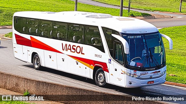 ViaSol Transportes Rodoviários 111052 na cidade de Pirassununga, São Paulo, Brasil, por Pedro Ricardo Rodrigues. ID da foto: 11612858.