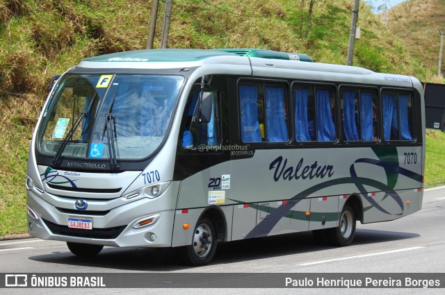 Valetur Transportes Locação e Turismo 7070 na cidade de Piraí, Rio de Janeiro, Brasil, por Paulo Henrique Pereira Borges. Número da foto: #11617670.