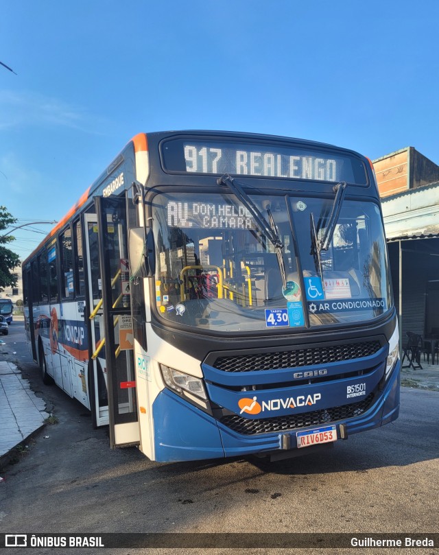 Viação Novacap B51501 na cidade de Rio de Janeiro, Rio de Janeiro, Brasil, por Guilherme Breda. ID da foto: 11615960.