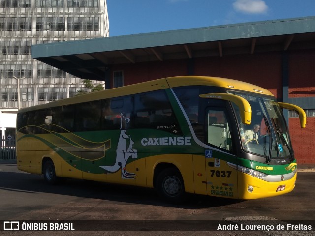 Expresso Caxiense 7037 na cidade de Porto Alegre, Rio Grande do Sul, Brasil, por André Lourenço de Freitas. ID da foto: 11616616.