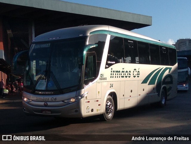 Irmãos Cé 24 na cidade de Porto Alegre, Rio Grande do Sul, Brasil, por André Lourenço de Freitas. Número da foto: #11616631.